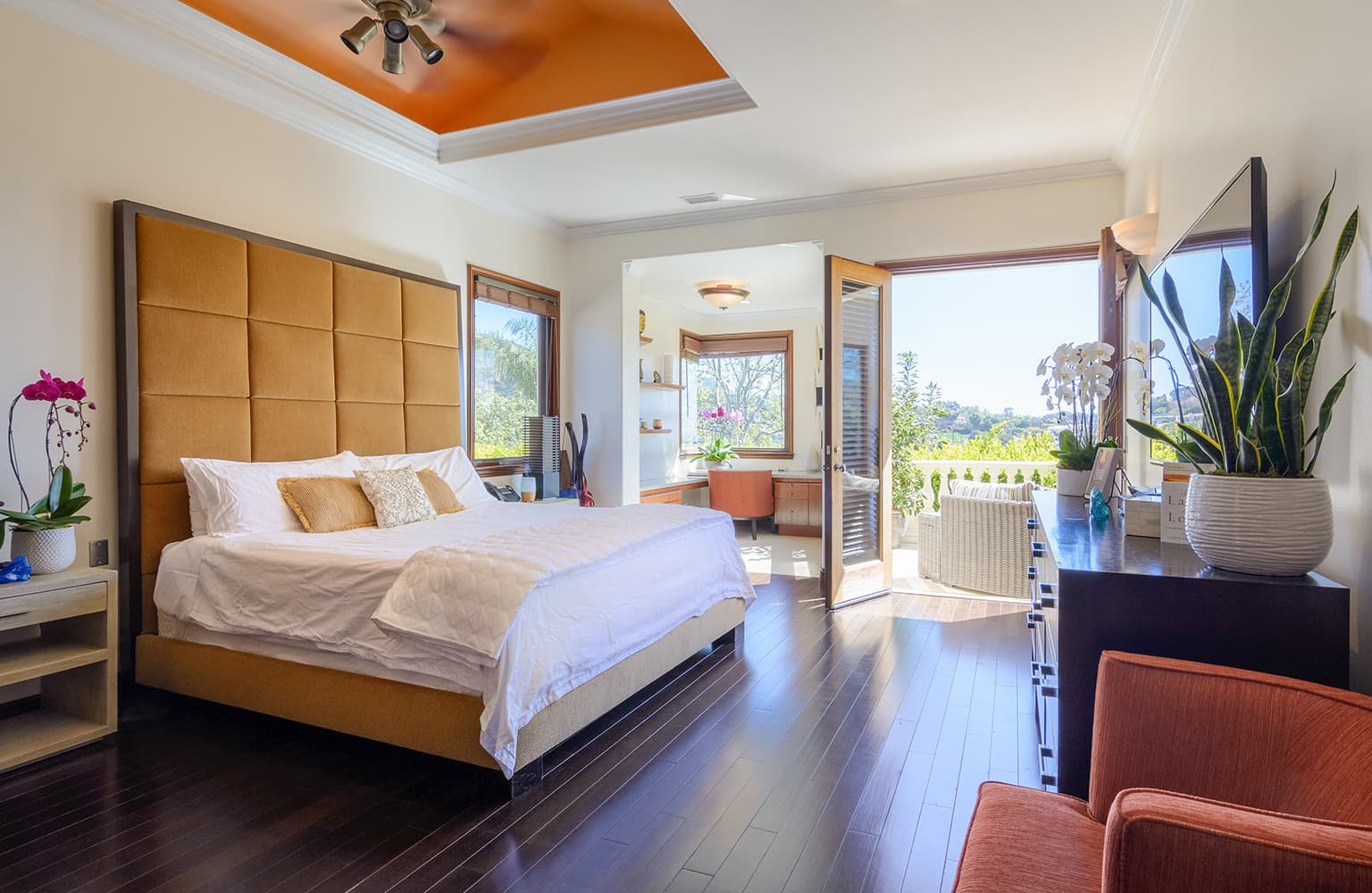 Luxurious private bedroom at Passages Malibu