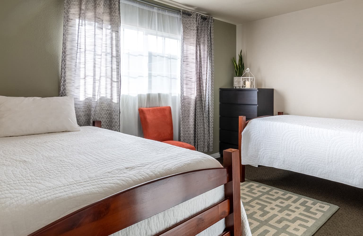 Sober living homes after residential treatment photo 4