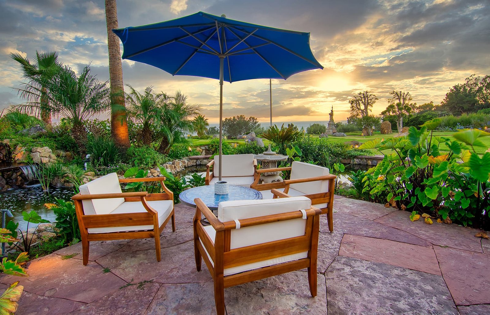 Passages Malibu grounds photo 2