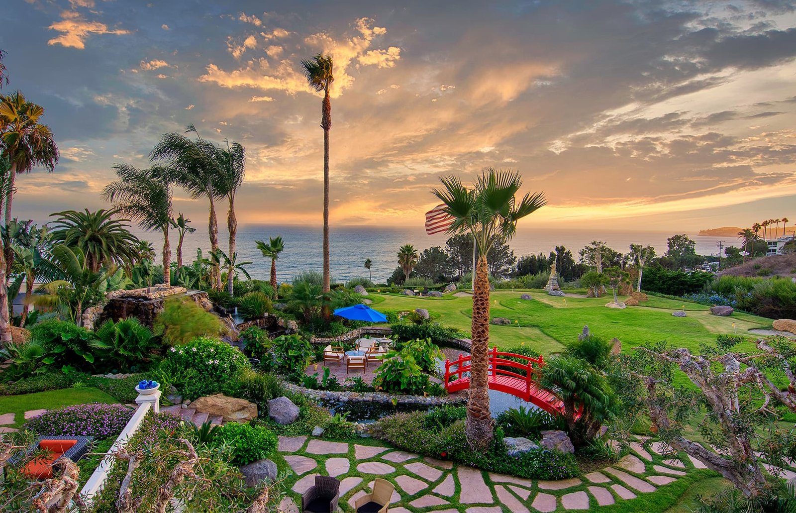 Passages Malibu grounds photo 19