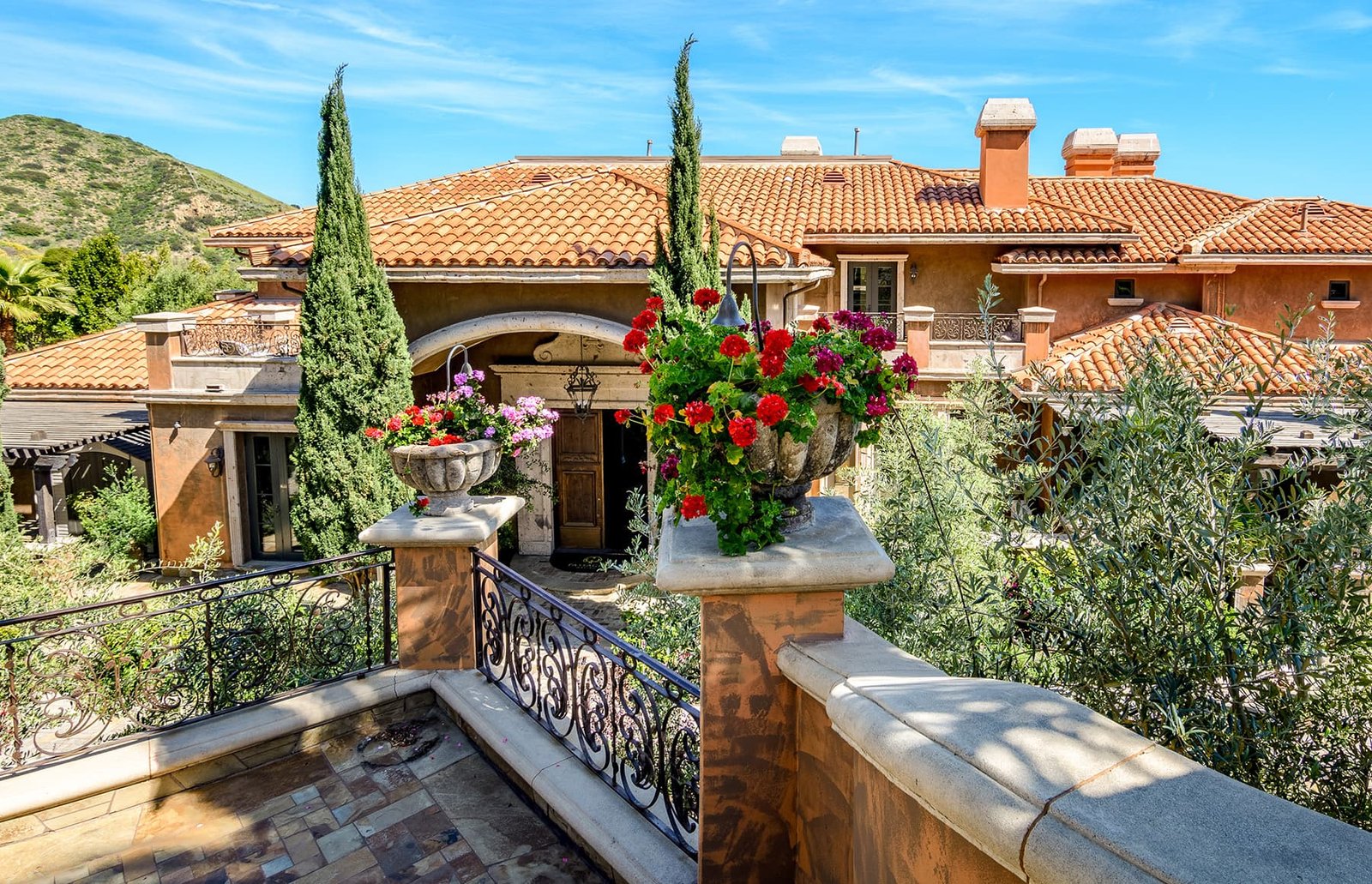 Passages Malibu grounds photo 23