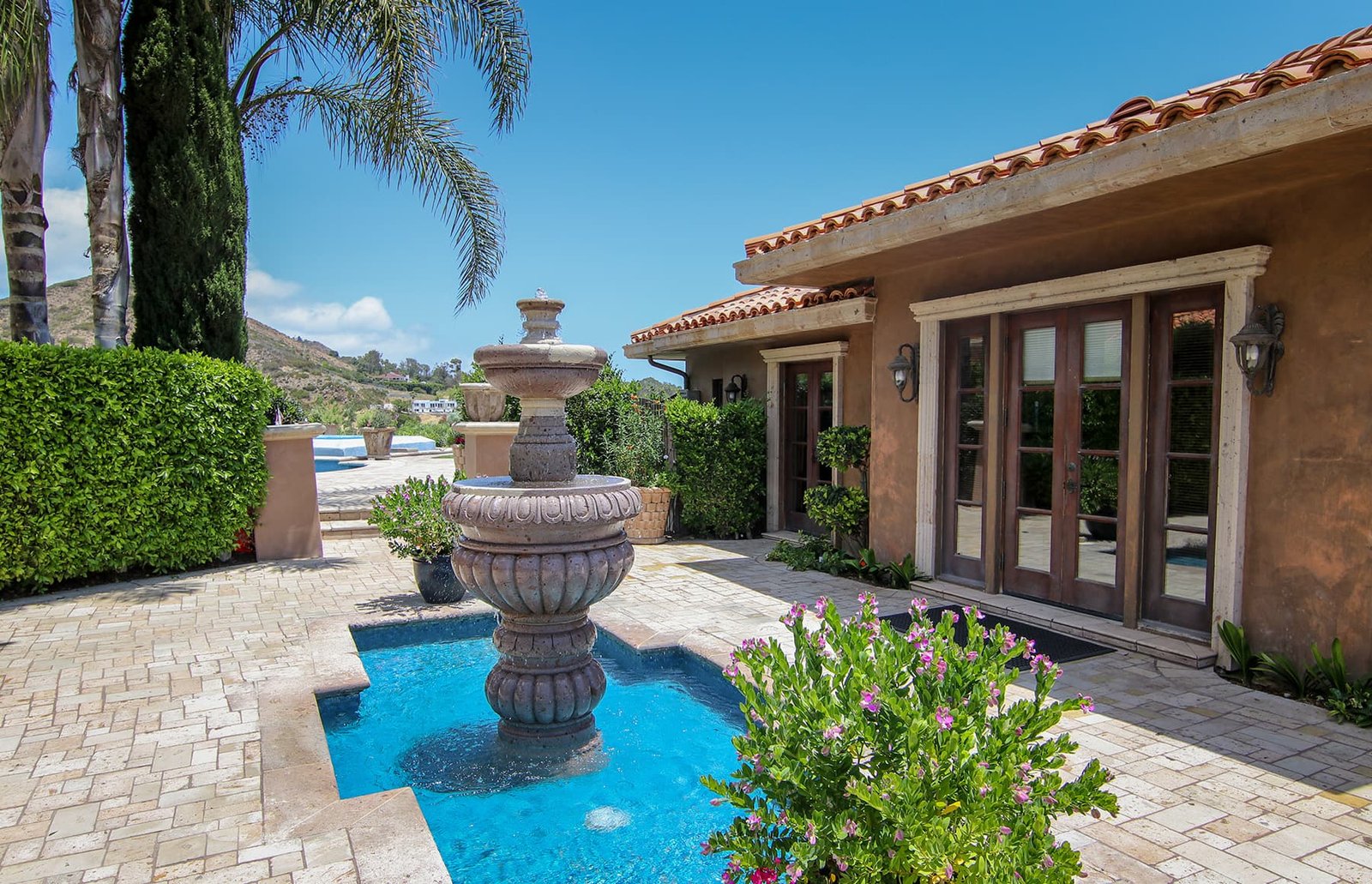 Passages Malibu grounds photo 30